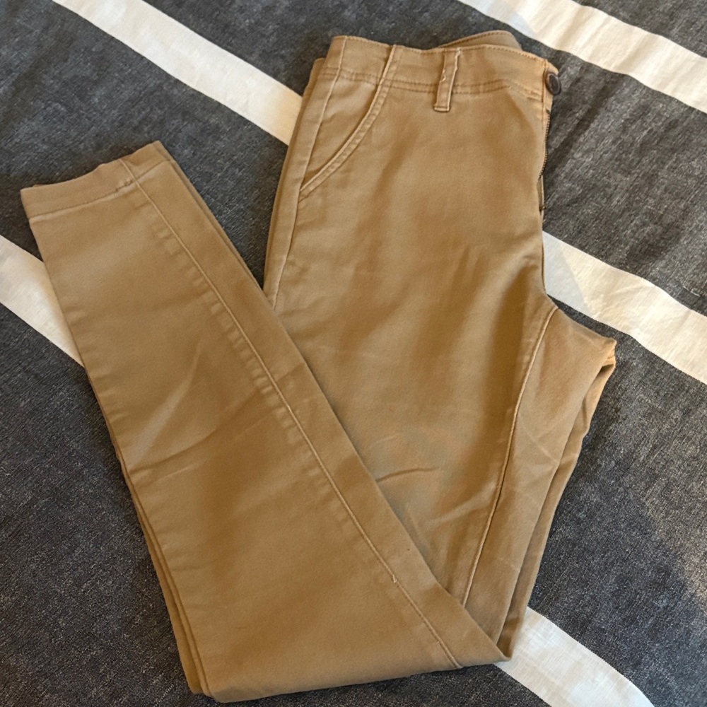 Women’s Khaki Pants